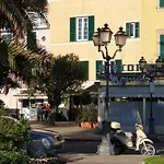 Acquamarina Apartman *