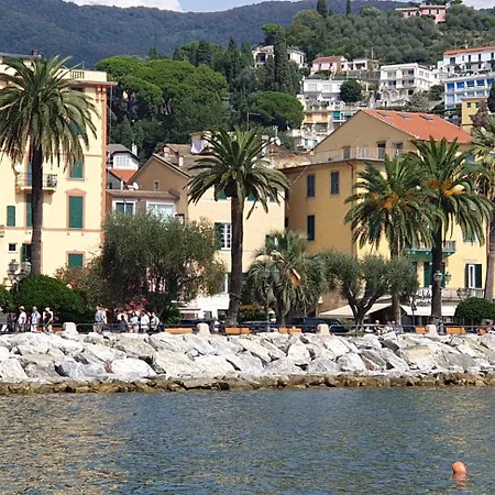 Acquamarina アパート *