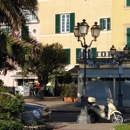 Acquamarina アパート *